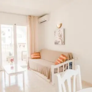 apartamentos-torres-cardona.ibizaislandhotels.net/
